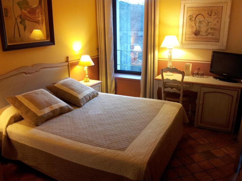 Hotel Du Poete Fontaine-de-Vaucluse Oda fotoğraf